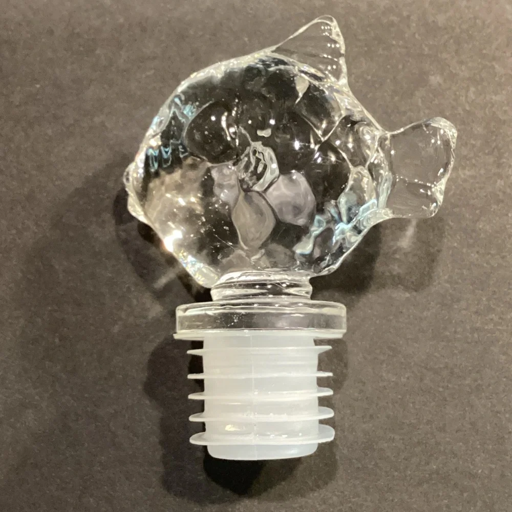 Clear Glass Fish Bottle Stopper - Decorative Aquarium Theme